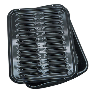 air fry bake and broiler pan bottom and top offset on white background